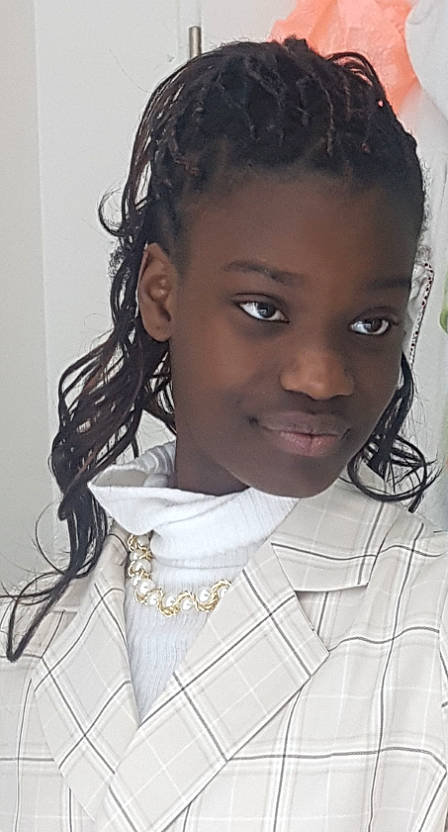 Kate a rejoint le concours — aidez-le/la à gagner de superbes lots ! cheek, chin, cornrows, eyebrow, eyelash, facial_expression, fashion, forehead, hair, hairstyle, head, jaw, jheri_curl, joy, lip, neck, nose, organ, person, skin