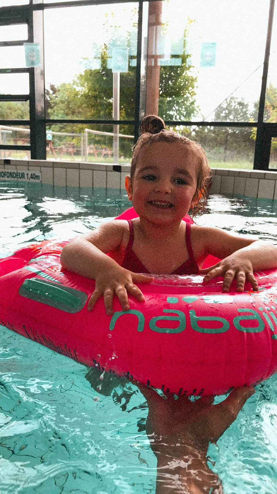 Inaya a rejoint le concours — aidez-le/la à gagner de superbes lots ! bathing, chest, event, face, fun, goggles, happy, indoor_games_and_sports, joy, leisure, leisure_centre, muscle, person, personal_protective_equipment, plant, pool, recreation, sky, smile, summer