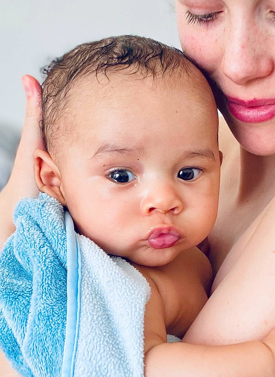 Julian participe au concours pour gagner de l'argent avec cette photo : azure, cheek, chin, eye, eyebrow, eyelash, face, forehead, hairstyle, jaw, joint, lip, mouth, muscle, neck, nose, organ, person, product, shoulder