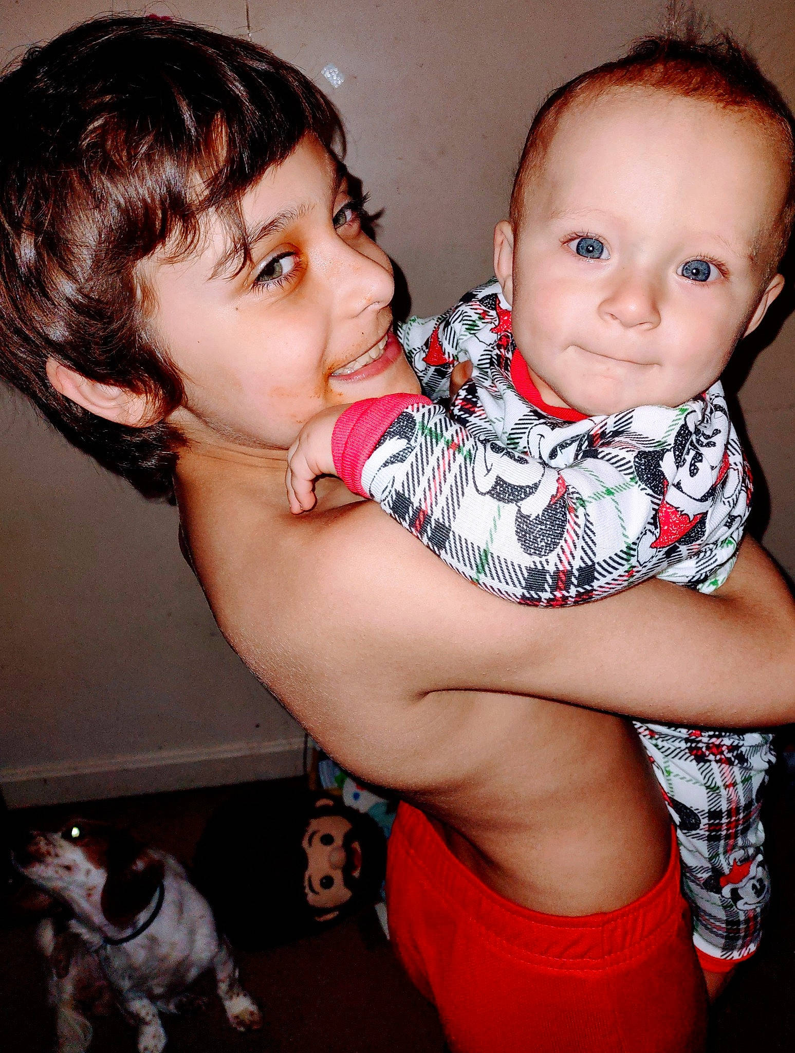 Journey is registered to the contest to win money with this photo: black_hair, dog, eye, face, flash_photography, fun, gesture, hair, happy, head, human_body, iris, joy, lip, mammal, mouth, neck, organ, person, skin