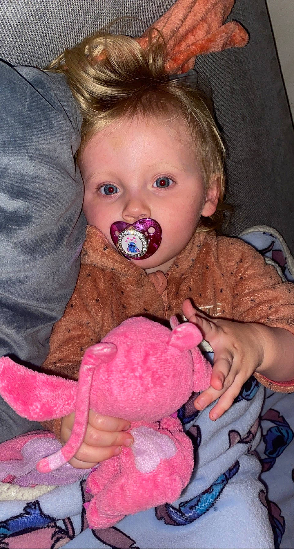 Inaya a rejoint le concours — aidez-le/la à gagner de superbes lots ! baby, baby_toddler_clothing, cheek, child, comfort, eye, eyelash, fun, happy, head, iris, lip, mouth, nose, organ, people, person, pink, skin, sleeve