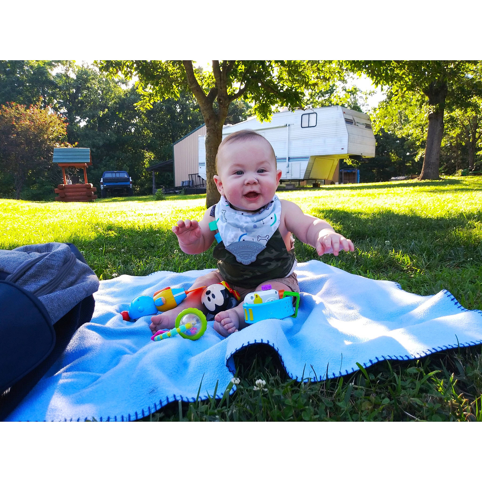 Khai is registered to the contest to win money with this photo: baby, baby_products, child, grass, lawn, leisure, person, picnic, plant, play, product, recreation, summer, toddler, yard