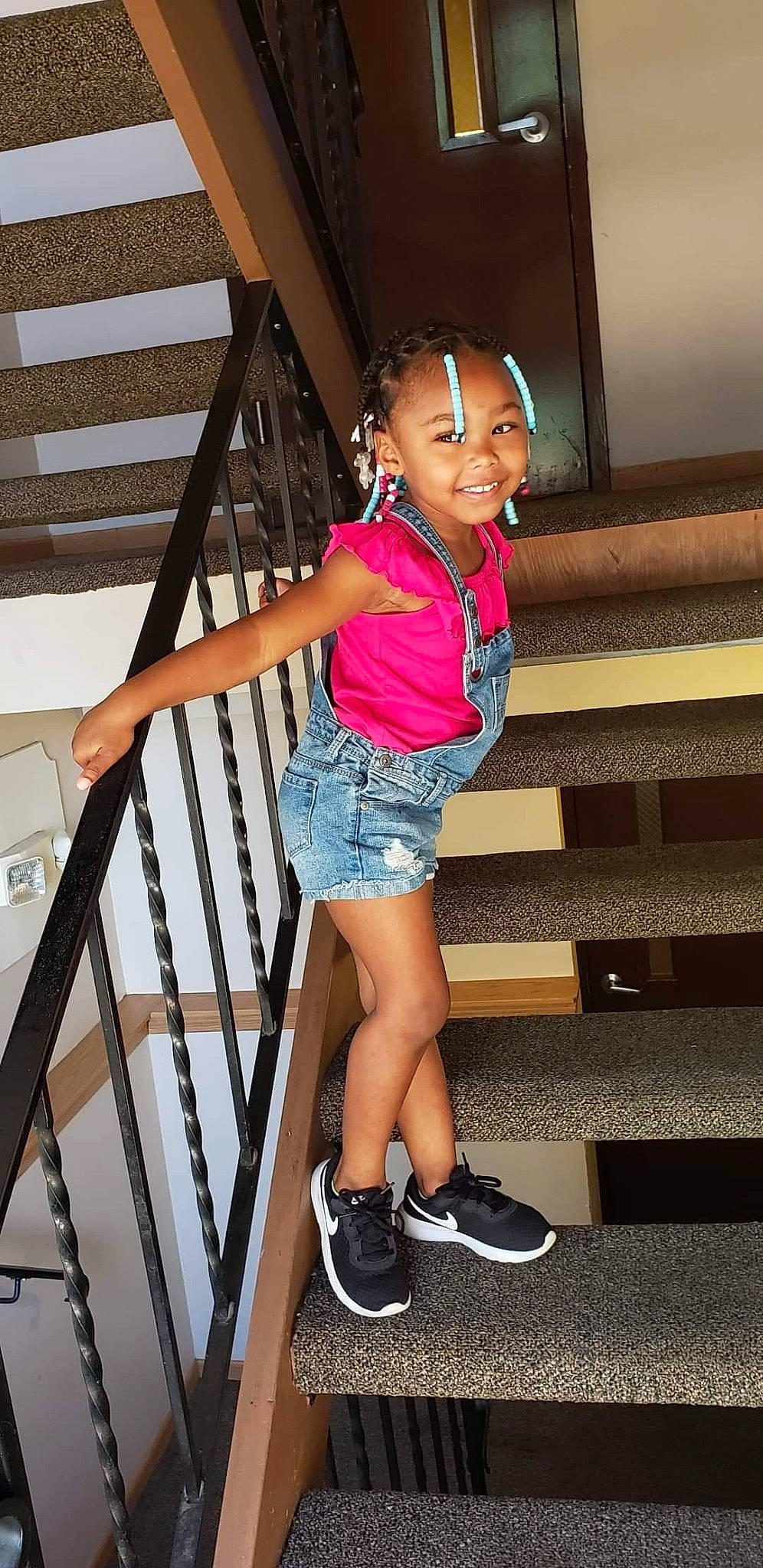 Abyionah is registered to the contest to win money with this photo: child_model, denim, fashion, footwear, human_leg, joy, knee, leg, magenta, person, pink, shoe, shorts, textile, thigh, waist