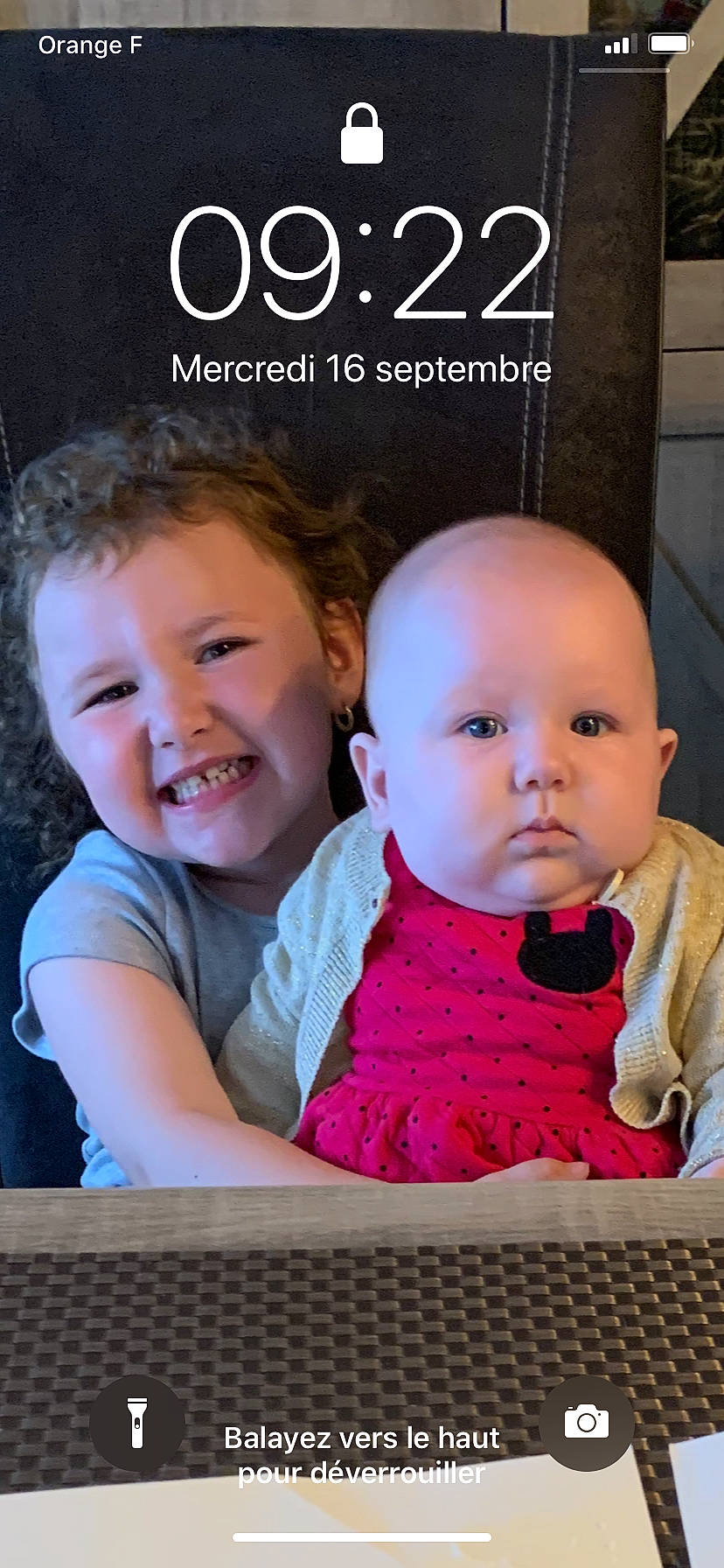 Athénaïs participe au concours pour gagner de l'argent avec cette photo : baby, cheek, child, happy, joy, people, person, photo_caption, photography, smile, toddler