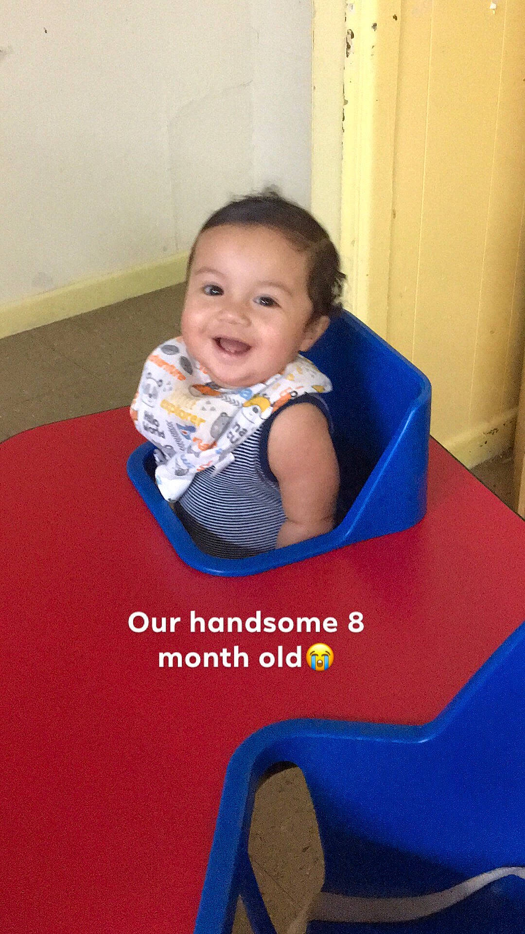 Mauricio is registered to the contest to win money with this photo: