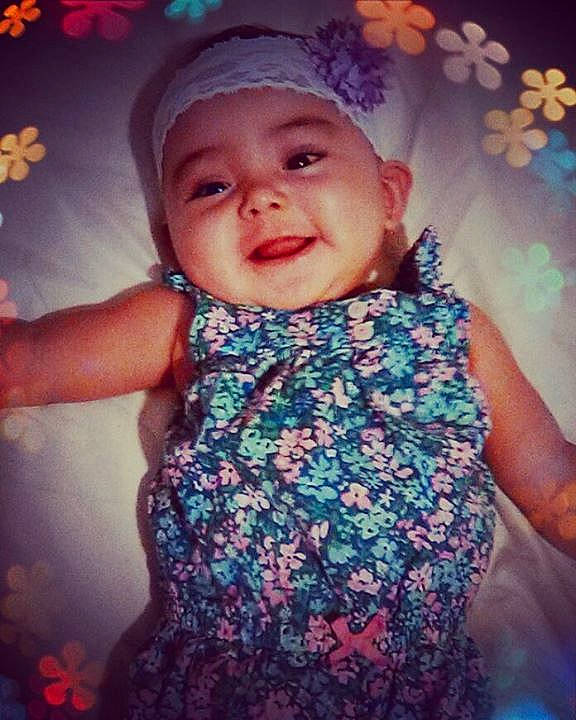 Dalia is registered to the contest to win money with this photo: