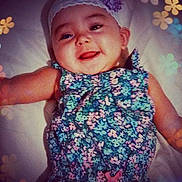 Dalia is registered to the contest to win money with this photo: