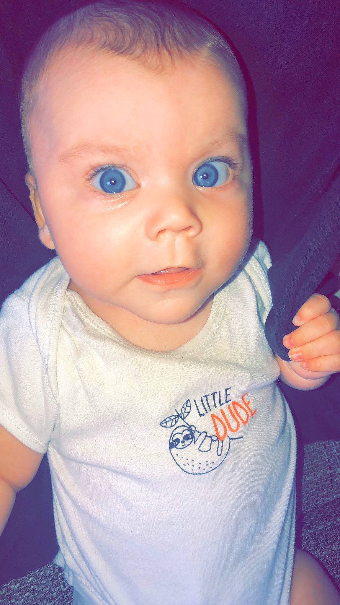 Kayzio participe au concours pour gagner de l'argent avec cette photo : baby, baby_toddler_clothing, cheek, child, chin, cool, ear, eye, eyebrow, eyelash, finger, forehead, iris, lip, person, portrait_photography, skin, sleeve, thumb, toddler