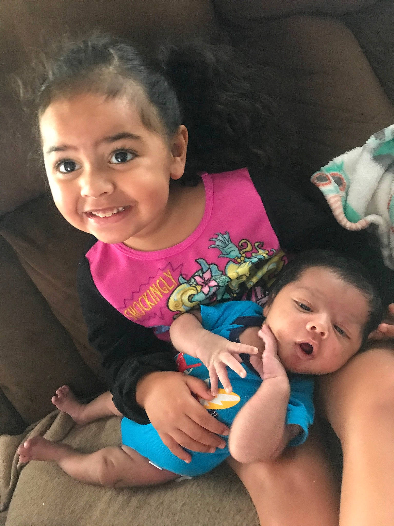 Kyngston joined the competition — help win amazing prizes! abdomen, baby, child, face, finger, fun, happy, human, joy, leg, neck, people, person, photography, play, sibling, skin, smile, thigh, thumb