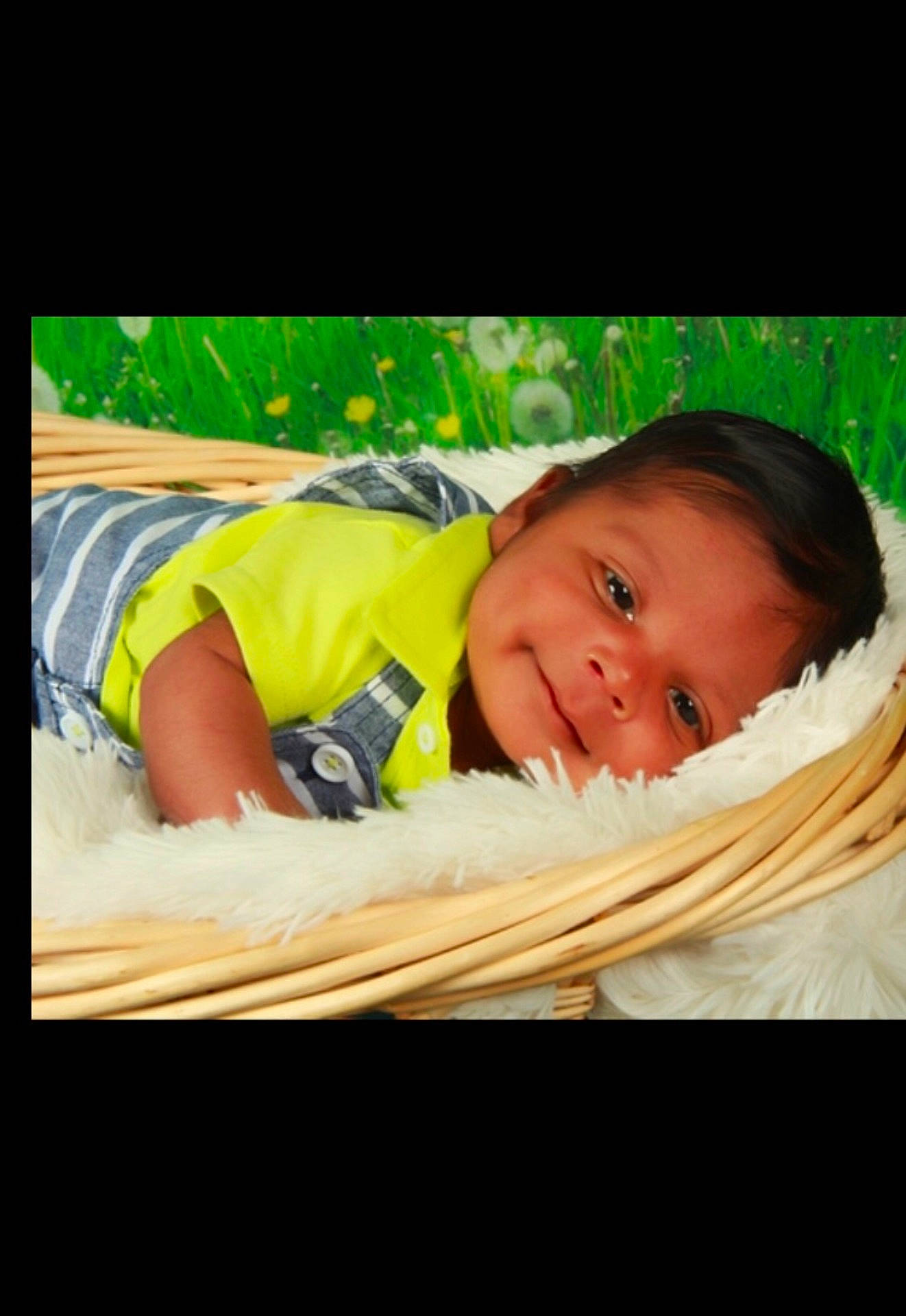 Tajh is registered to the contest to win money with this photo: boy, cheek, child, eye, face, head, infant, joy, nose, person, portrait_photography, product, smile, toddler, yellow