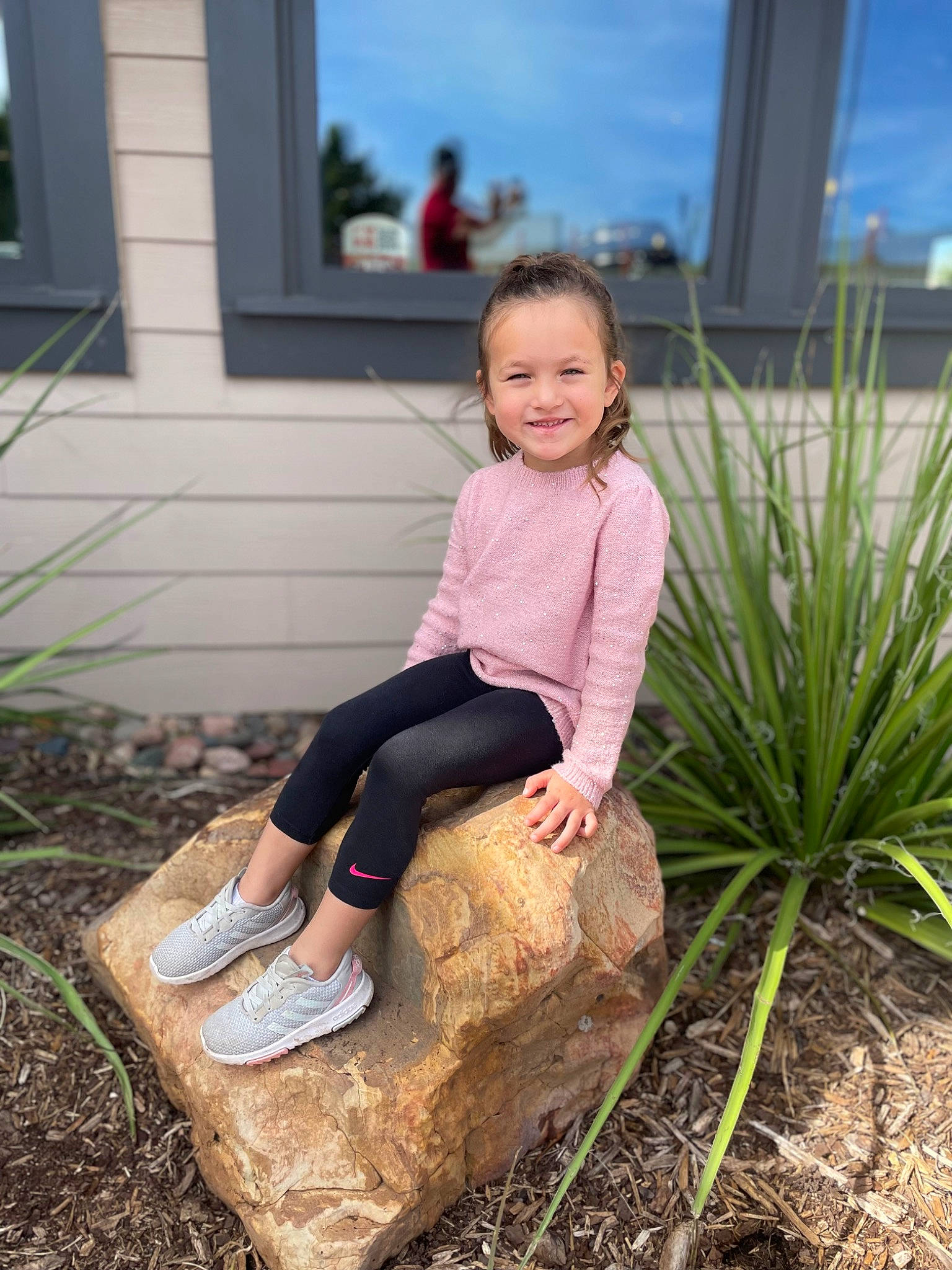 Jaylan is registered to the contest to win money with this photo: daytime, eye, face, footwear, grass, happy, jeans, joy, leaf, leg, leisure, people_in_nature, person, plant, public_space, shoe, sky, smile, sneakers, terrestrial_plant