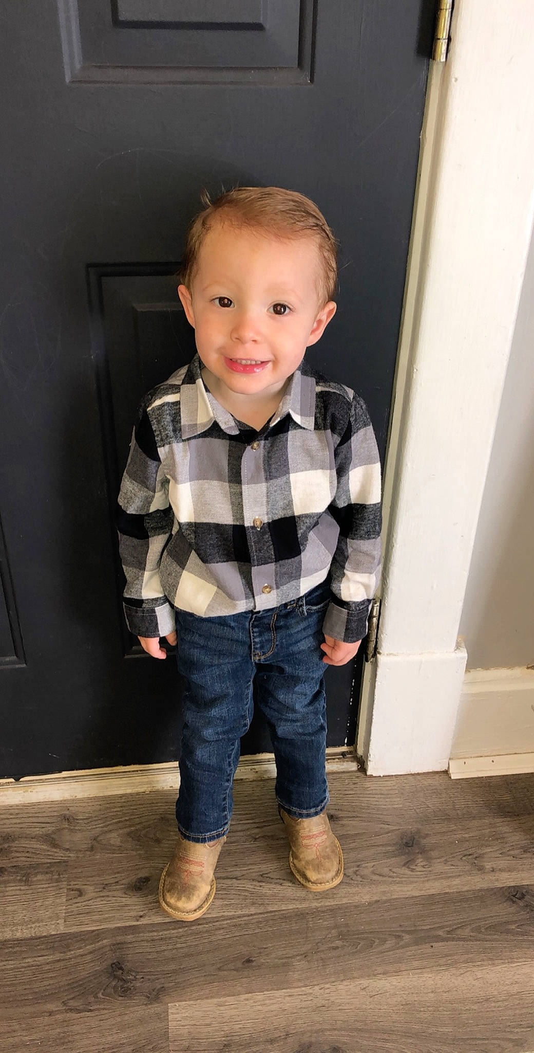 Izaak is registered to the contest to win money with this photo: cheek, child, child_model, denim, design, jacket, jeans, joy, male, outerwear, pattern, person, plaid, play, shoe, sitting, sleeve, smile, standing, stock_photography