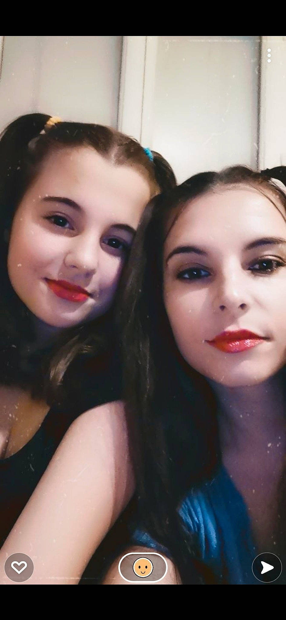 Léna a rejoint le concours — aidez-le/la à gagner de superbes lots ! chin, eye, eye_liner, eyebrow, eyelash, face, facial_expression, flash_photography, hair, head, iris, jaw, joy, lip, lipstick, makeover, mouth, nose, person, shoulder