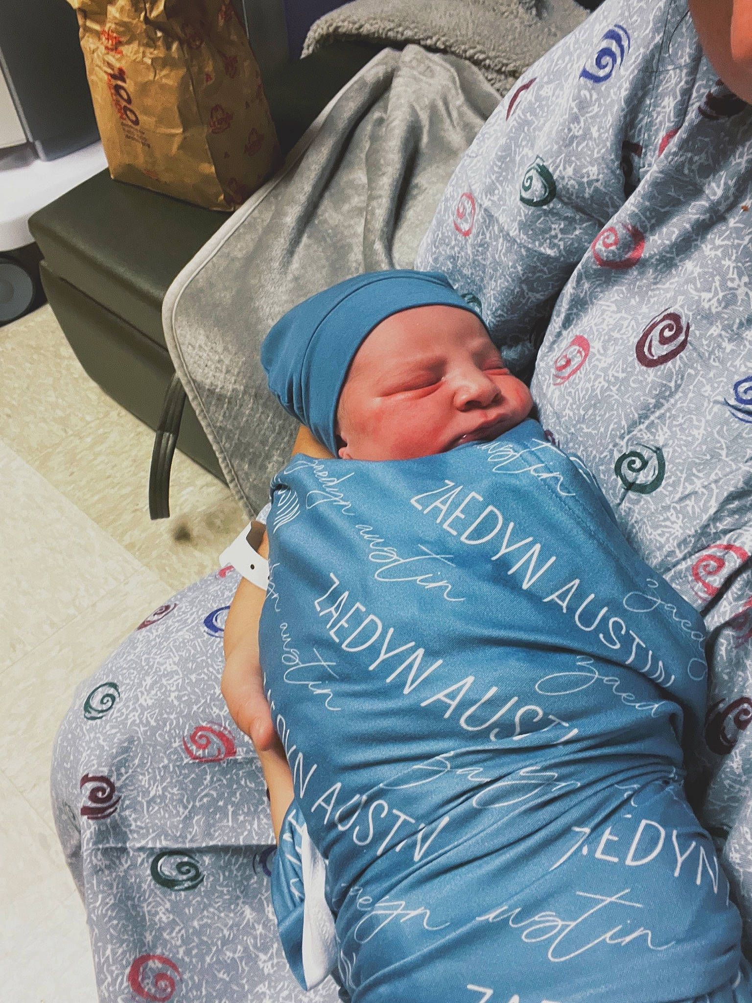 Zaedyn is registered to the contest to win money with this photo: baby, baby_carriage, baby_products, baby_toddler_clothing, car_seat, child, comfort, electric_blue, flowerpot, hat, headwear, linens, pattern, people, person, room, sitting, sleep, textile, toddler