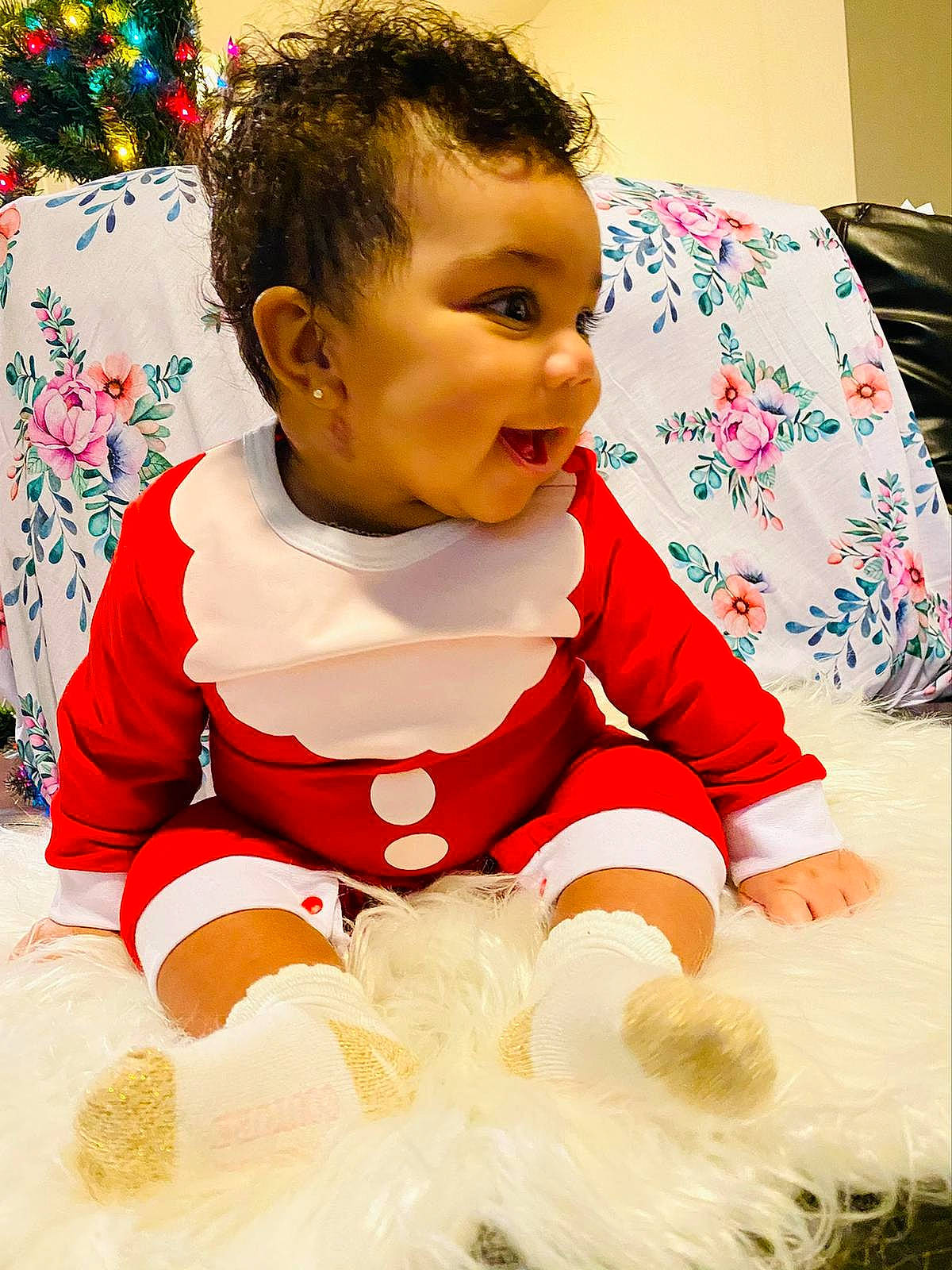 Annabelle is registered to the contest to win money with this photo: baby, baby_toddler_clothing, cheek, child, comfort, event, facial_expression, fun, happy, head, person, play, room, sitting, sleeve, smile, t_shirt, toddler, toy, white