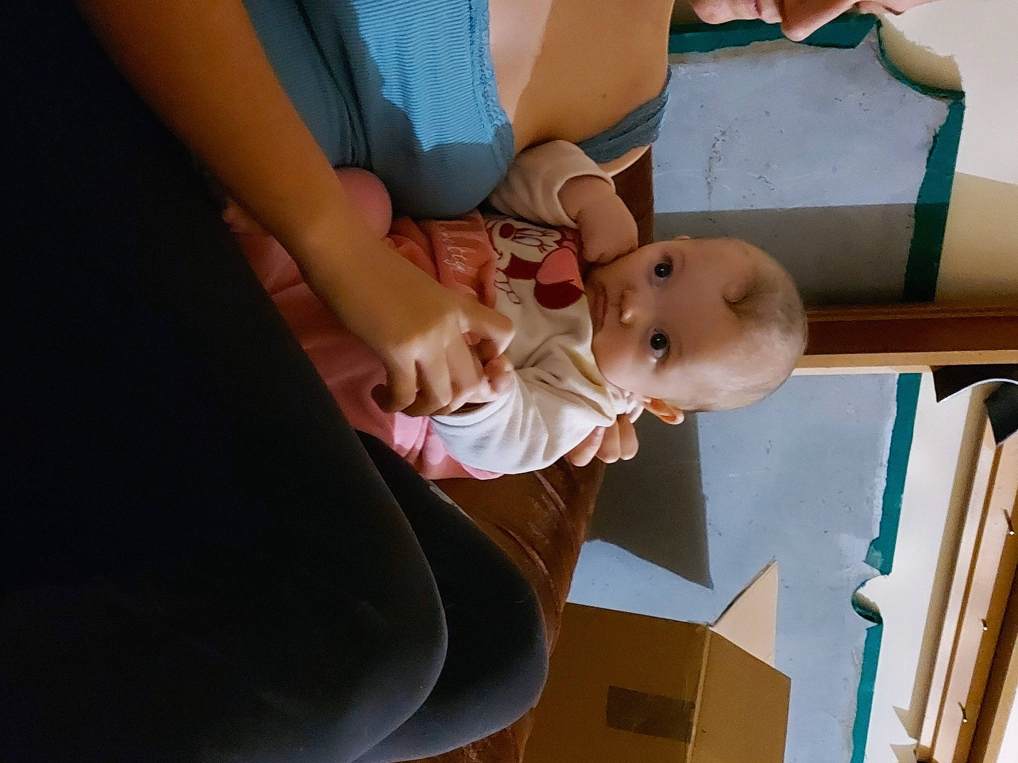 Keylia a rejoint le concours — aidez-le/la à gagner de superbes lots ! abdomen, baby, baby_products, chair, child, comfort, dress, elbow, fun, gesture, glasses, happy, human_leg, nail, person, room, sitting, suit, thigh, toddler