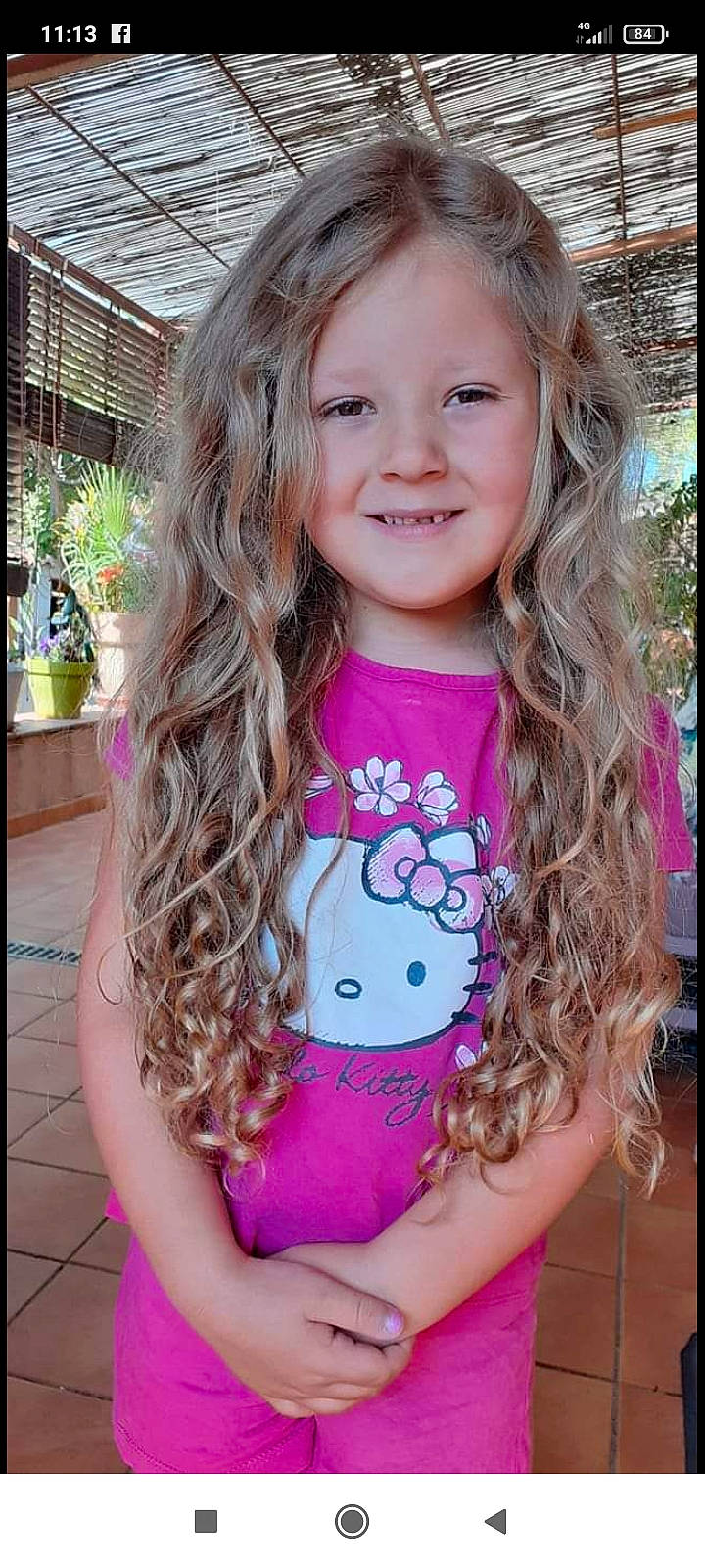 Lyana participe au concours pour gagner de l'argent avec cette photo : child, eye, eyelash, face, fawn, hair, hairstyle, happy, iris, joy, lip, long_hair, magenta, neck, organ, person, pink, plant, skin, sleeve