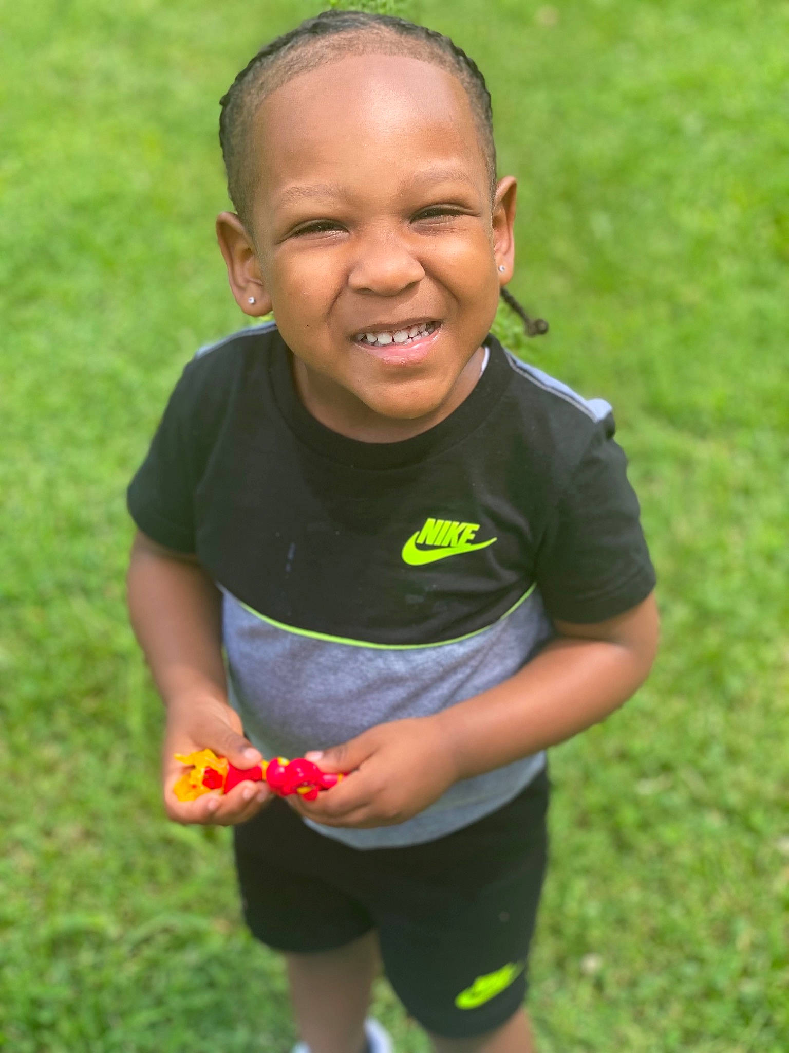 Maddux joined the competition — help win amazing prizes! eye, face, fruit, fun, gesture, grass, grass_family, hair, happy, head, joy, lawn, leisure, people_in_nature, person, player, recreation, shorts, smile, t_shirt