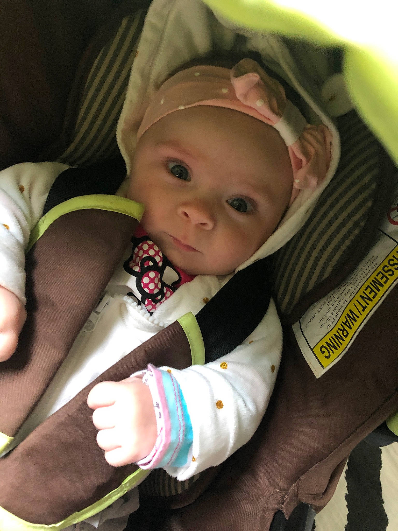 Lindsay a rejoint le concours — aidez-le/la à gagner de superbes lots ! baby, baby_products, child, person, product, skin, toddler