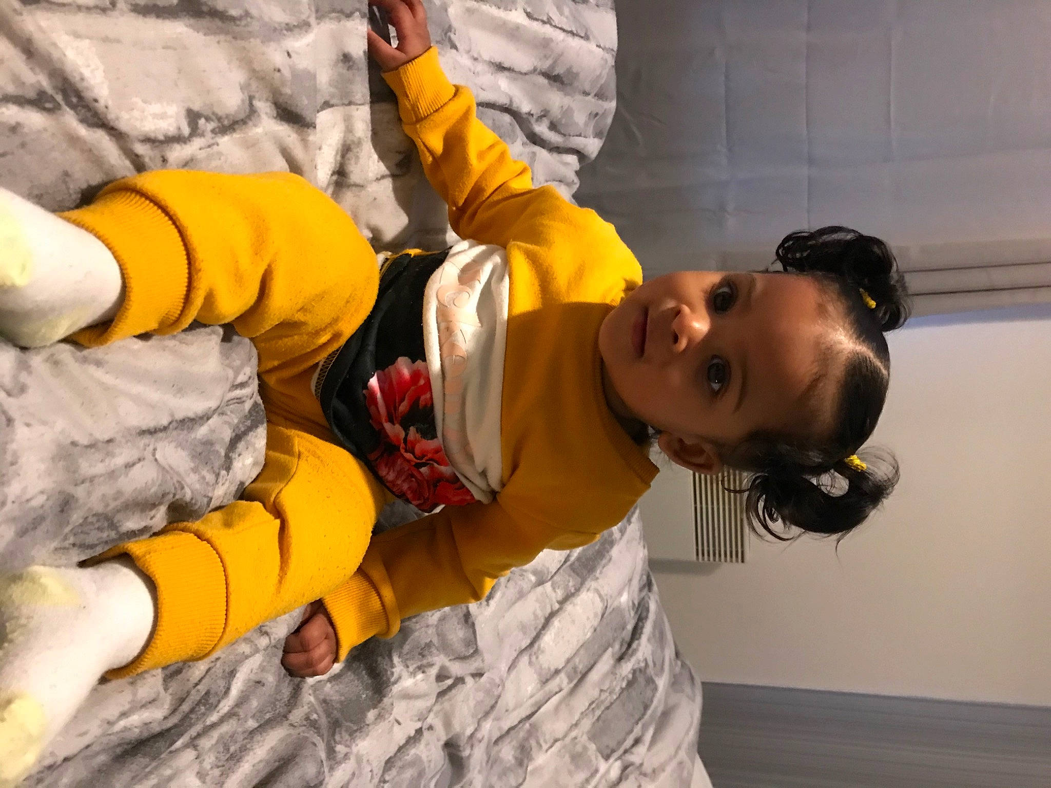 Amiah is registered to the contest to win money with this photo: person, yellow