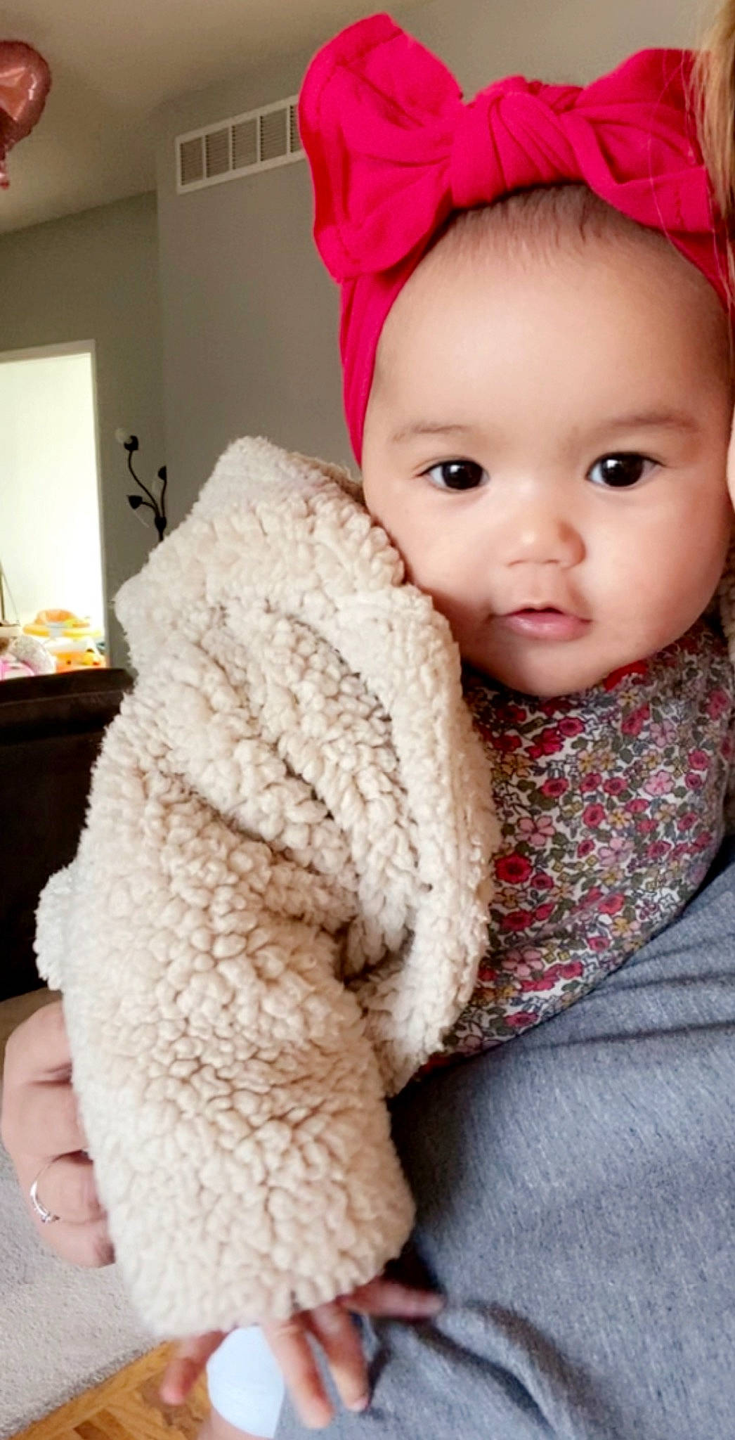 Anelise is registered to the contest to win money with this photo: baby, cheek, child, crochet, ear, eye, face, fur, head, headgear, knit_cap, knitting, lip, nose, outerwear, person, pink, skin, toddler, toy