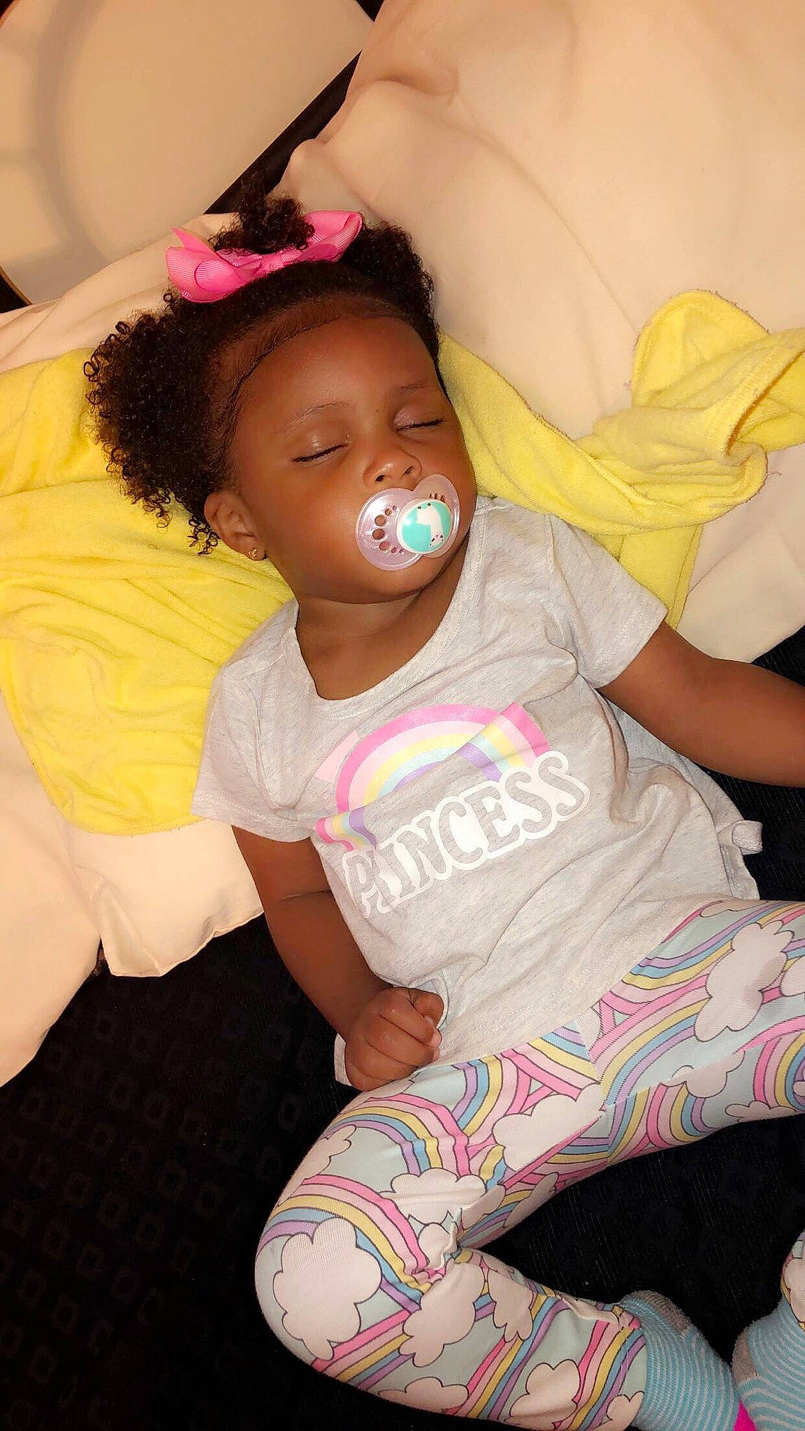 Ayvah is registered to the contest to win money with this photo: arm, baby, child, person, pink, skin, smile, toddler