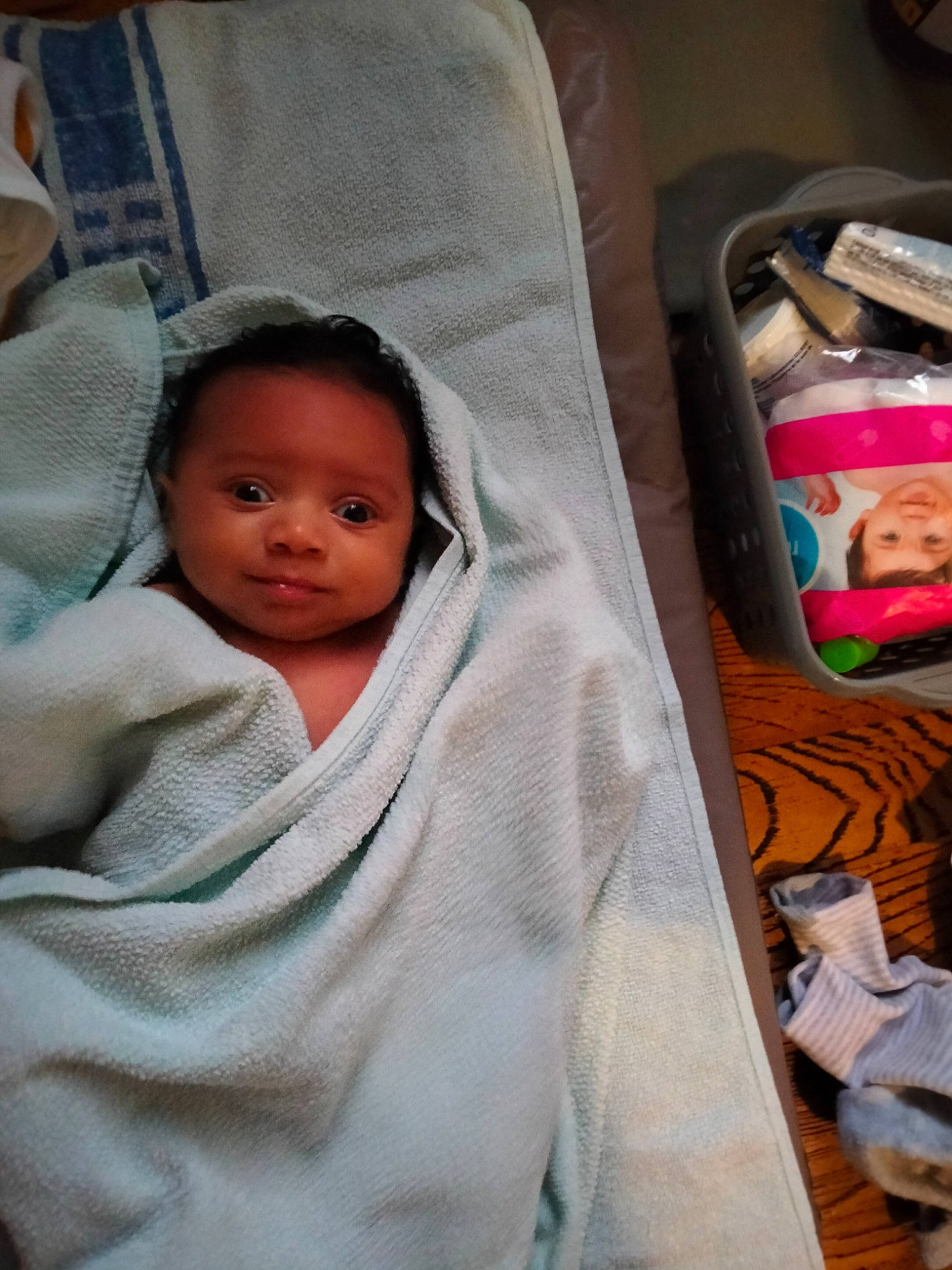 Shanel participe au concours pour gagner de l'argent avec cette photo : baby, baby_products, baby_safety, baby_toddler_clothing, bed_sheet, bedding, bedtime, blanket, cheek, child, comfort, eyebrow, joy, linens, nap, nose, person, room, skin, sleep