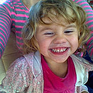 Louna participe au concours pour gagner de l'argent avec cette photo :