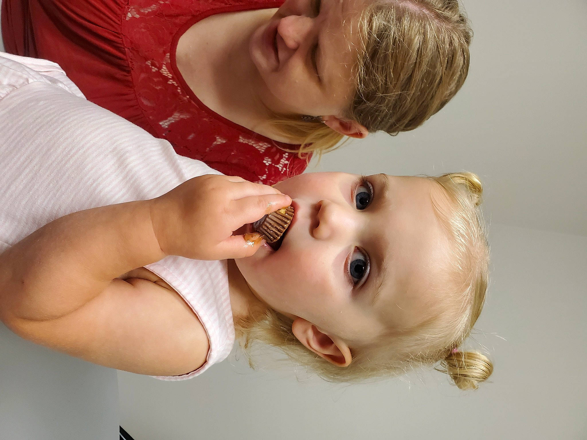 Abigail is registered to the contest to win money with this photo: blond, brown_hair, chest, ear, eyebrow, eyelash, flash_photography, gesture, happy, human_body, jaw, jewellery, joy, lip, long_hair, neck, nose, person, skin, toddler