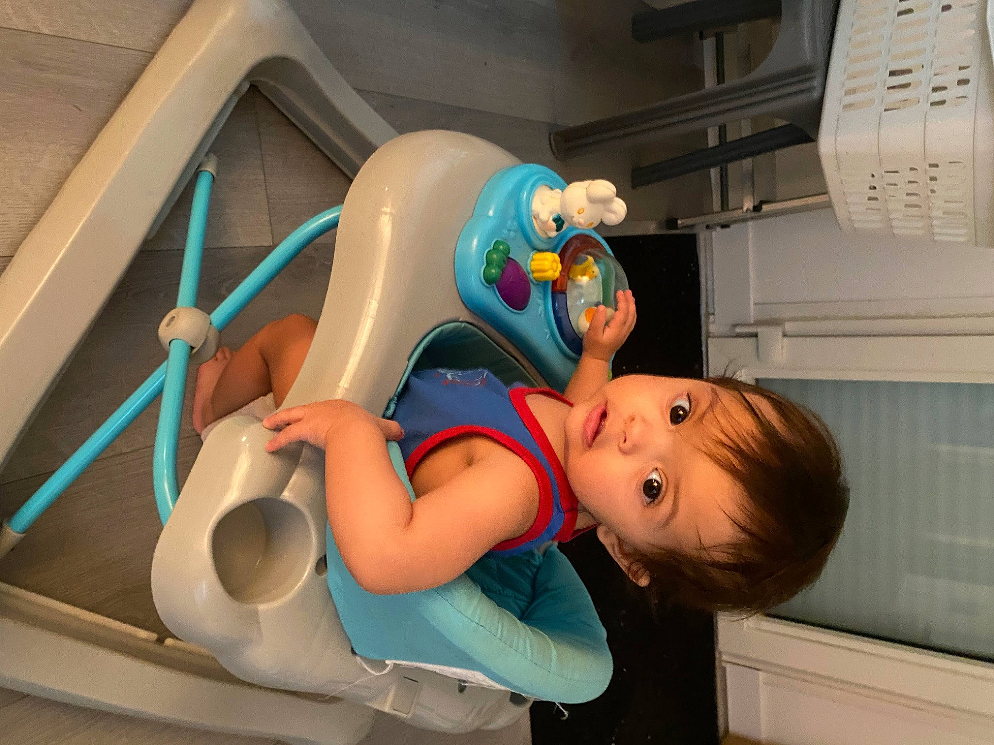 Marina participe au concours pour gagner de l'argent avec cette photo : animation, automotive_design, baby, baby_products, baby_safety, baby_toddler_clothing, child, comfort, fictional_character, fun, hat, leisure, person, personal_protective_equipment, recreation, room, service, toddler, toy, vacation