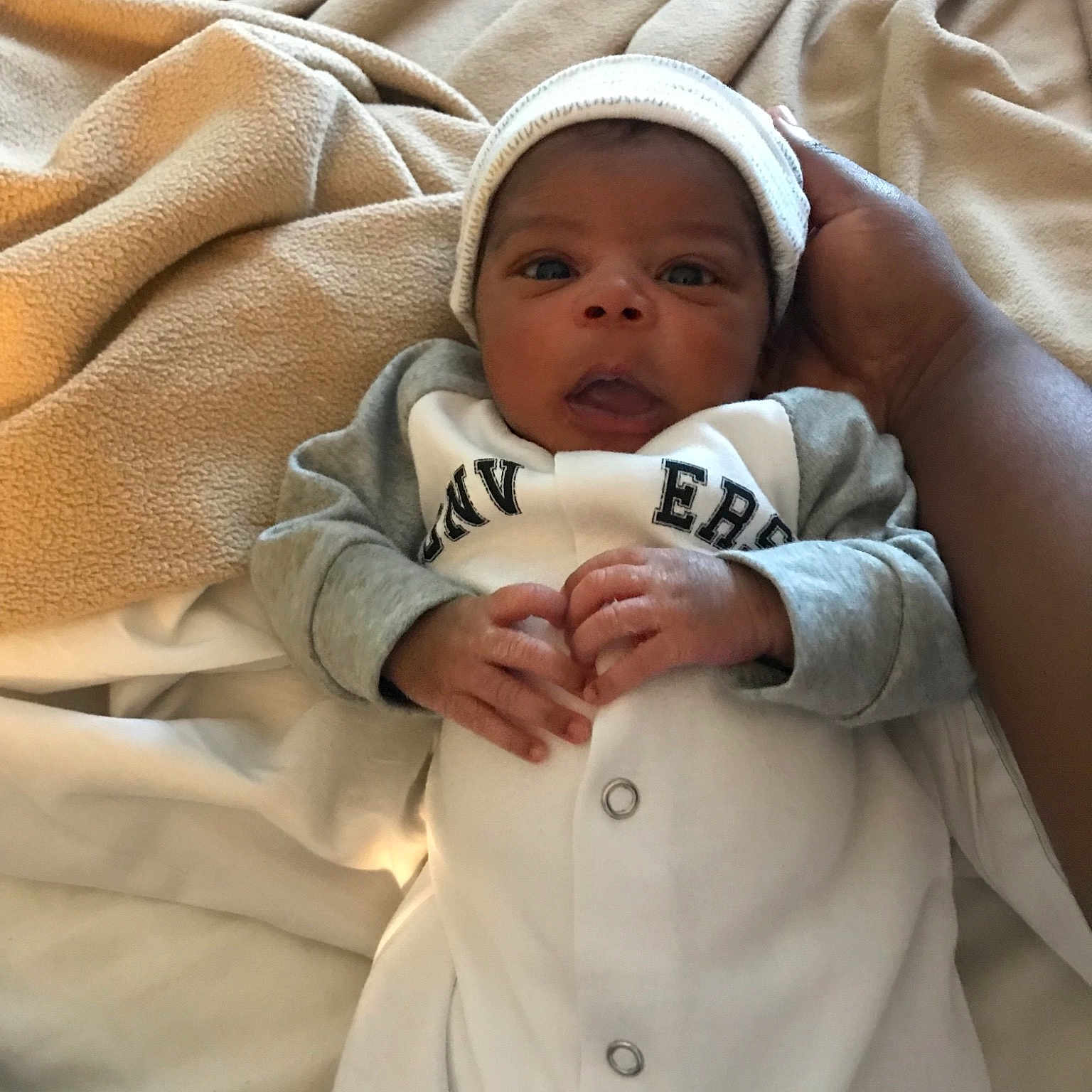 Daivon is registered to the contest to win money with this photo: baby, birth, child, person, skin, smile, toddler