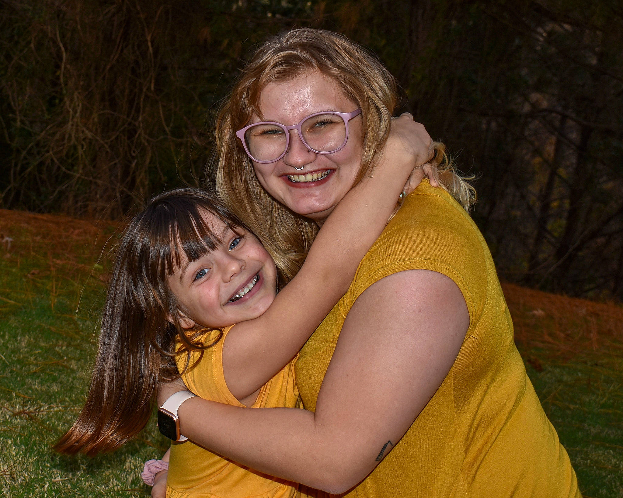 Kaisley is registered to the contest to win money with this photo: blond, eye, facial_expression, finger, flash_photography, friendship, fun, glasses, hand, happy, interaction, iris, joy, laugh, love, mouth, nose, organ, people_in_nature, person