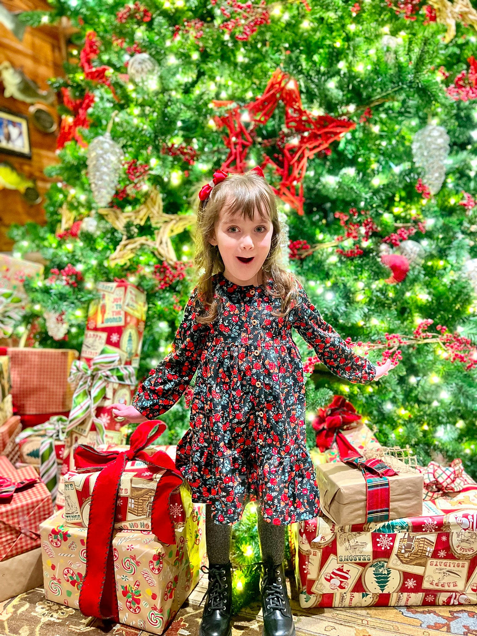Ariel is registered to the contest to win money with this photo: christmas, christmas_decoration, christmas_eve, christmas_ornament, christmas_tree, event, evergreen, fun, green, happy, holiday, holiday_ornament, leaf, people, people_in_nature, person, plant, smile, toddler, tree