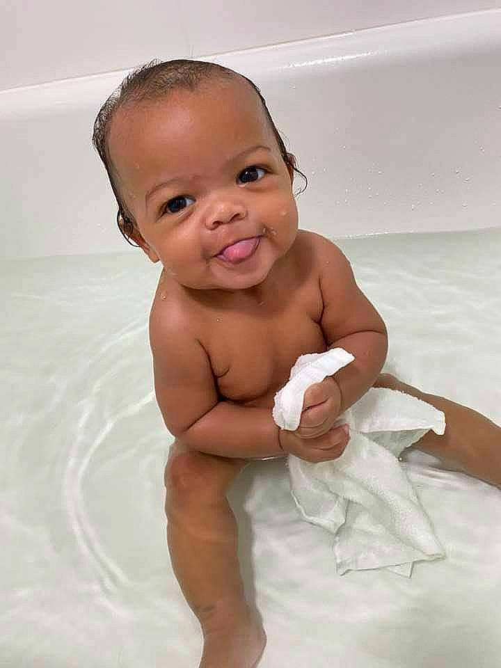 Amoura joined the competition — help win amazing prizes! baby, baby_bathing, bathing, bathroom, bathtub, cheek, chest, child, elbow, fluid, gesture, happy, liquid, person, plumbing, plumbing_fixture, skin, smile, thumb, toddler