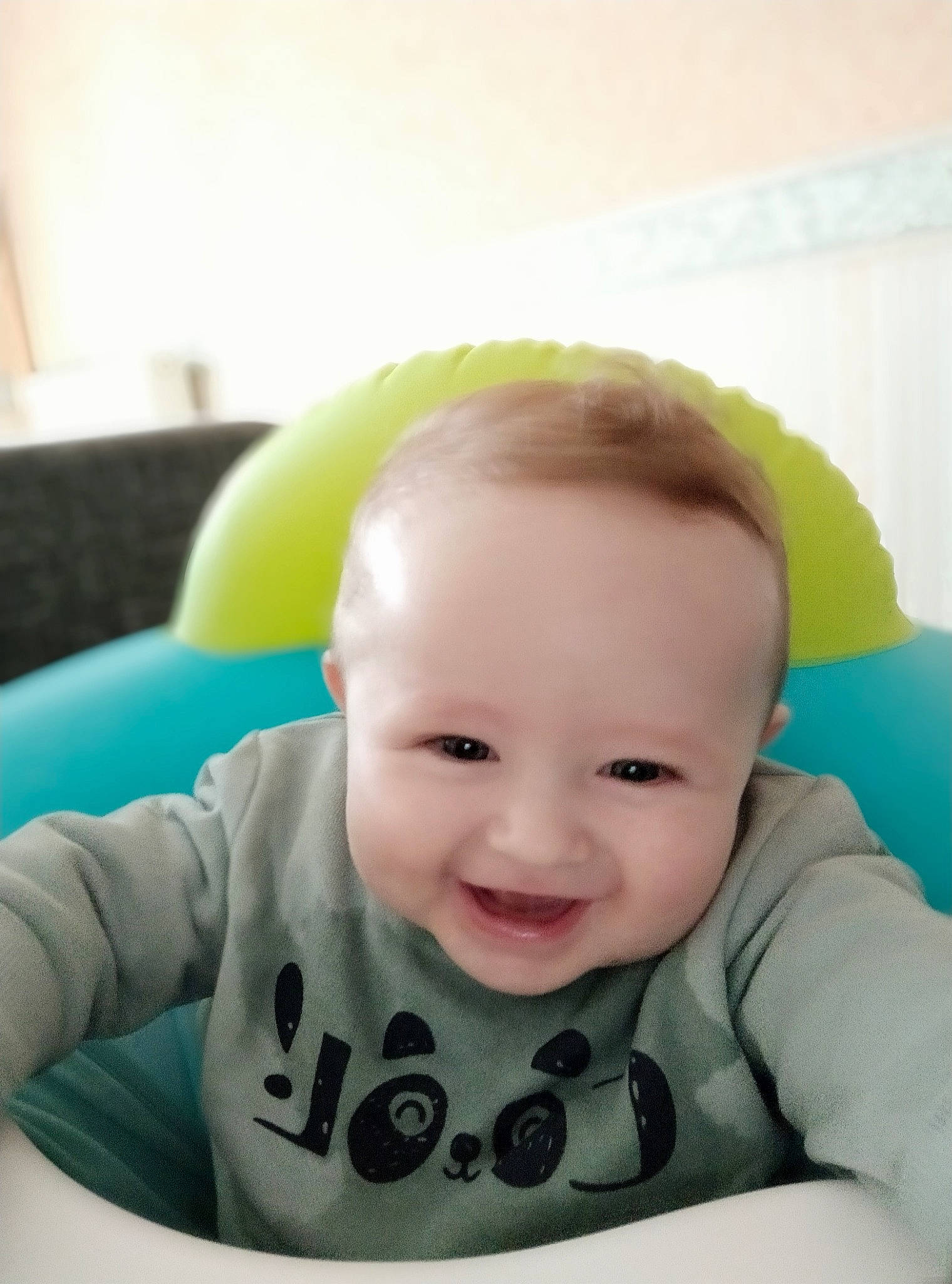 Owen a rejoint le concours — aidez-le/la à gagner de superbes lots ! baby, cheek, child, eye, face, head, joy, lip, mouth, person, skin, smile, toddler