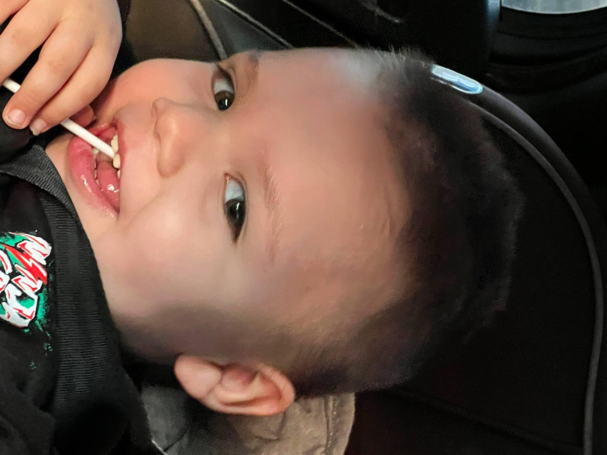 Julian is registered to the contest to win money with this photo: baby, cheek, ear, eyebrow, eyelash, finger, flash_photography, forehead, hand, happy, human_body, iris, jaw, lip, mouth, neck, nose, person, skin, smile