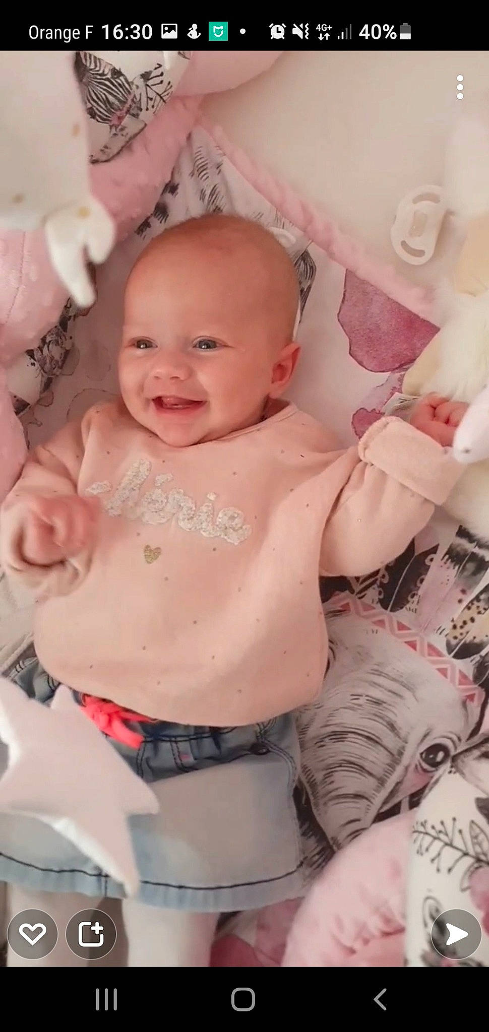 Ylona a rejoint le concours — aidez-le/la à gagner de superbes lots ! arm, baby, baby_toddler_clothing, cheek, eye, eyebrow, face, finger, happy, head, iris, joy, lip, mouth, muscle, person, pink, shoulder, skin, smile