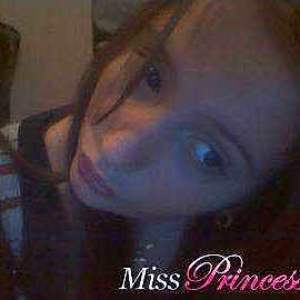 Mariana participe au concours pour gagner de l'argent avec cette photo :