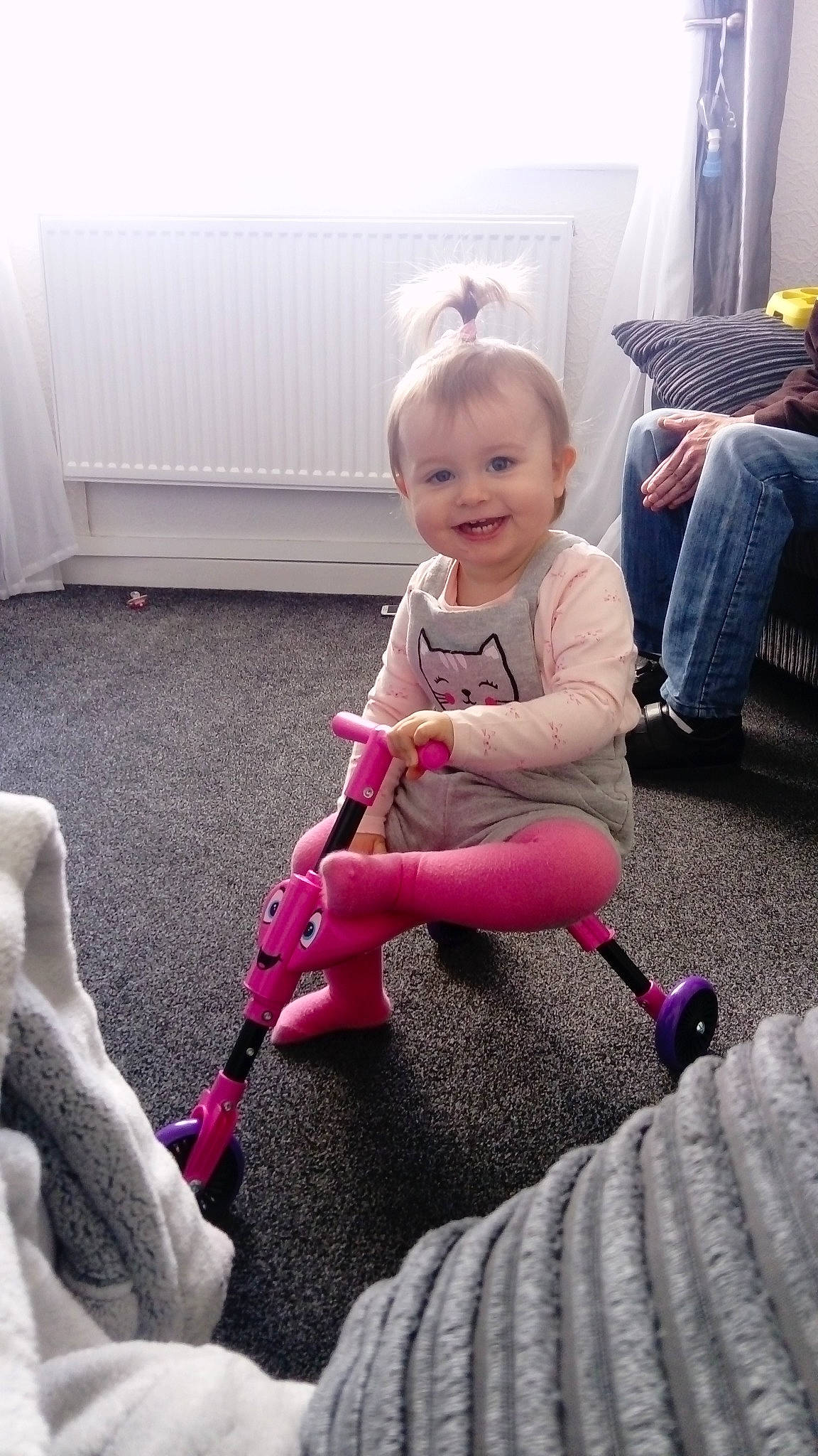 Kelsie-mae is registered to the contest to win money with this photo: baby, child, fun, joy, leg, person, pink, play, sitting, skin, toddler