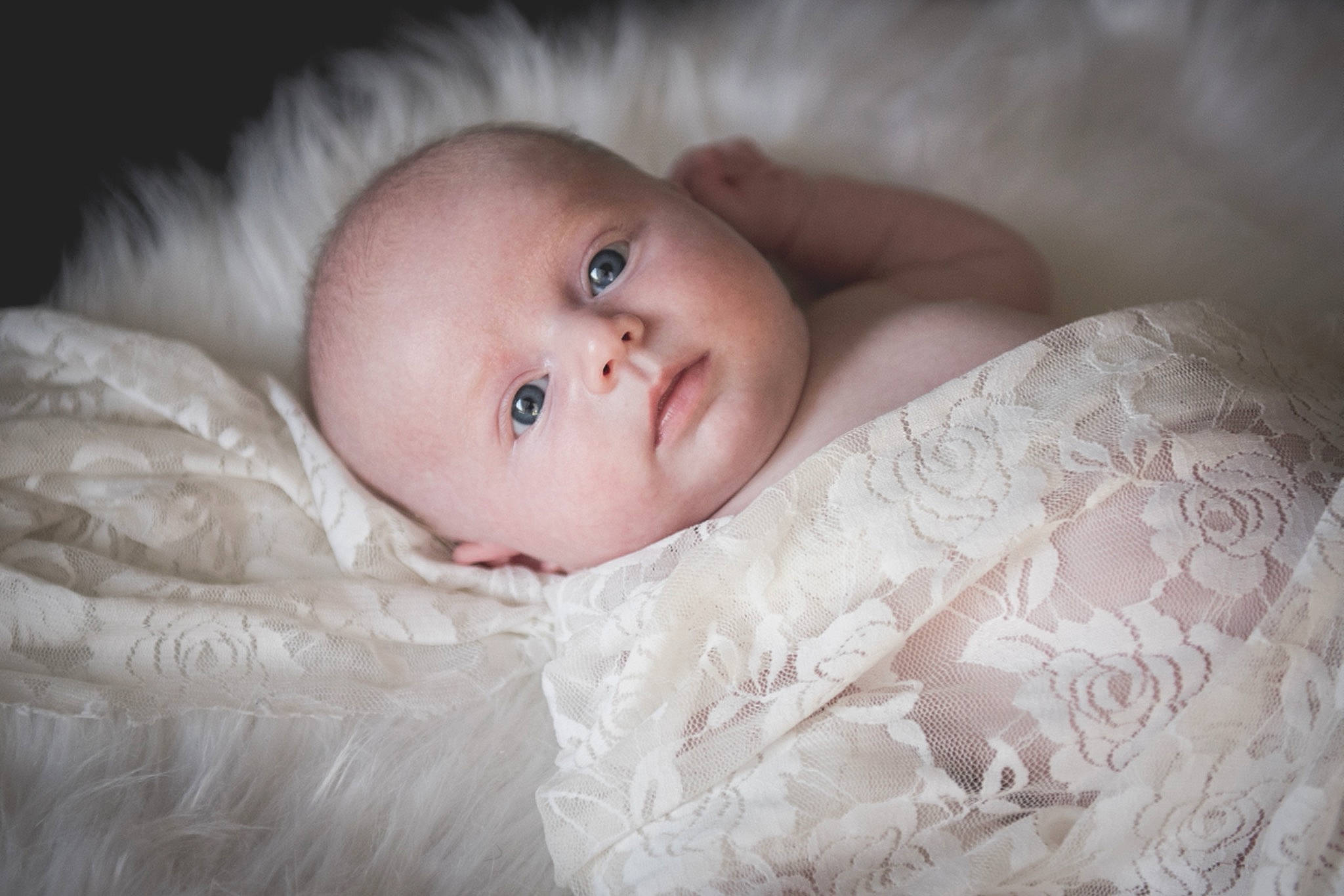 Jade a rejoint le concours — aidez-le/la à gagner de superbes lots ! baby, baby_toddler_clothing, cheek, child, chin, comfort, eye, eyebrow, eyelash, face, flash_photography, head, iris, linens, lip, nose, person, skin, textile, toddler