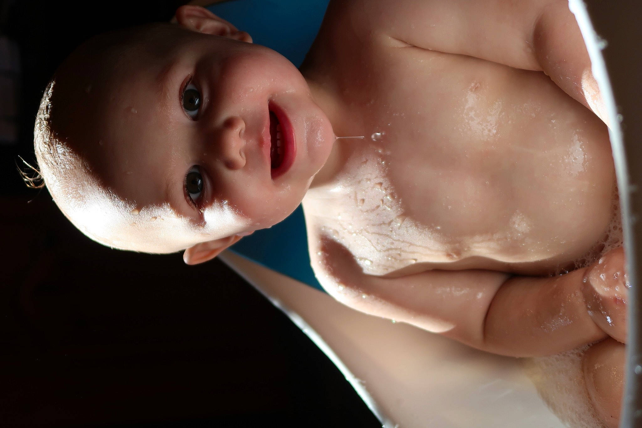 Banks is registered to the contest to win money with this photo: bathing, cheek, ear, eye, eyebrow, eyelash, flash_photography, gesture, happy, headgear, human_body, iris, jaw, lip, mouth, neck, nose, person, skin, smile