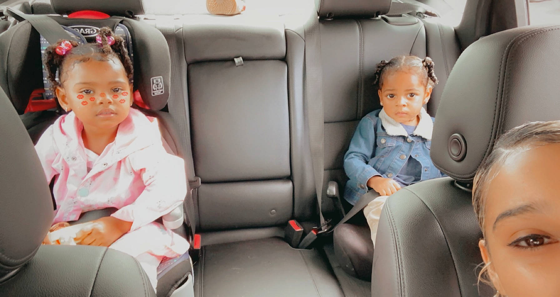 Nathanael is registered to the contest to win money with this photo: airline, auto_part, baby_in_car_seat, car, car_seat, car_seat_cover, child, family_car, head_restraint, motor_vehicle, passenger, person, seat_belt, vehicle