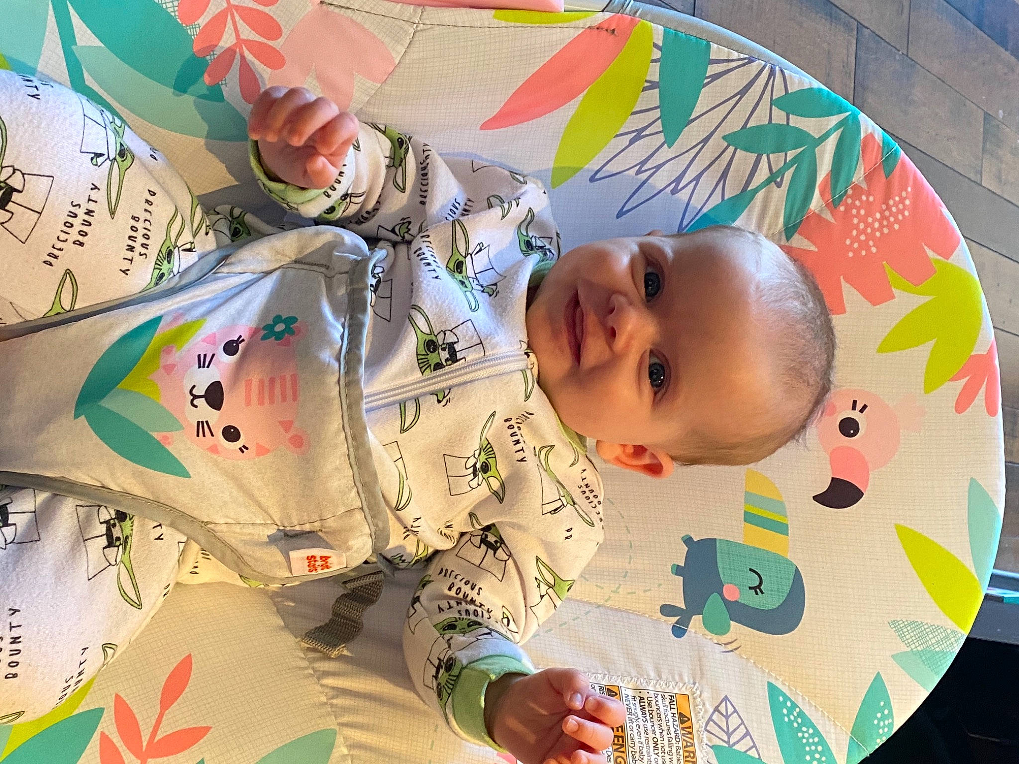 Gaïa participe au concours pour gagner de l'argent avec cette photo : art, baby, baby_products, baby_toddler_clothing, carmine, cheek, child, circle, face, fun, happy, joy, linens, pattern, person, play, room, smile, textile, toddler