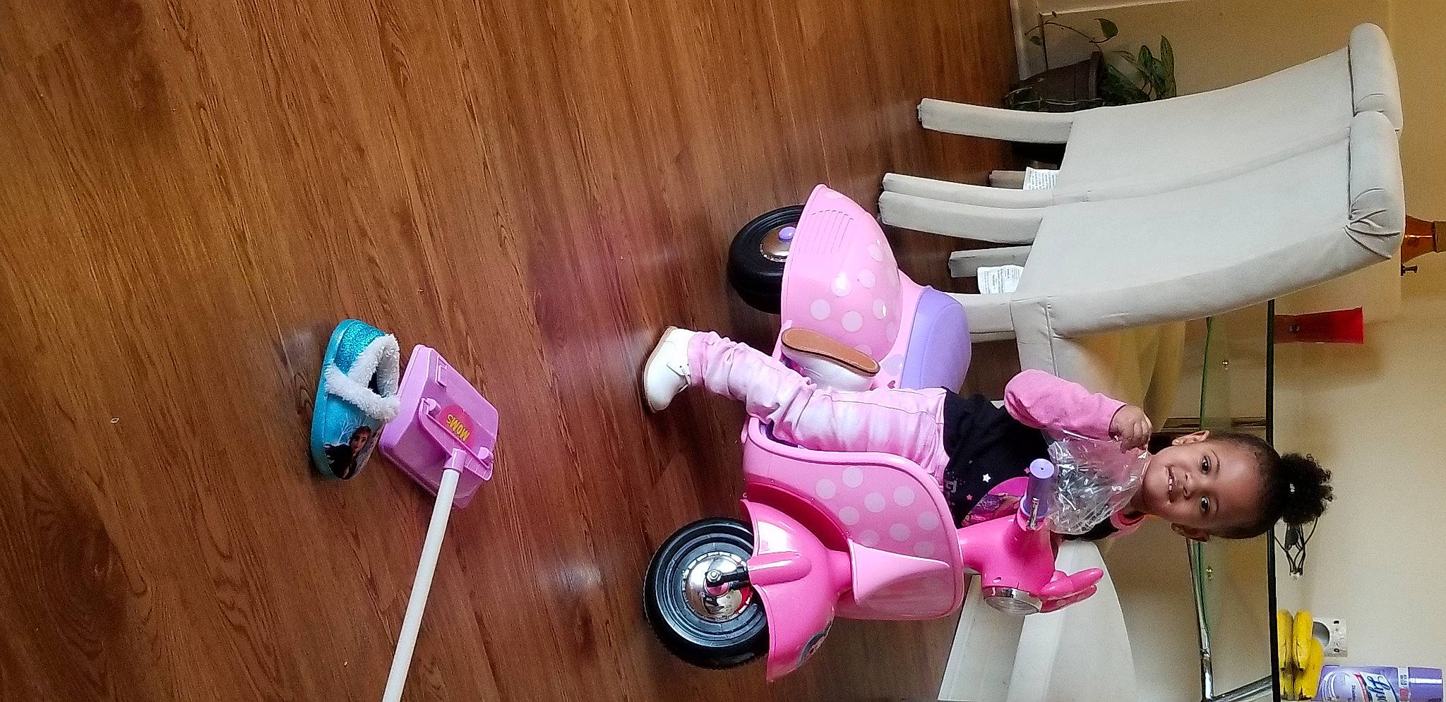 Zhoe is registered to the contest to win money with this photo: baby_products, child, joy, person, pink, plastic, toy