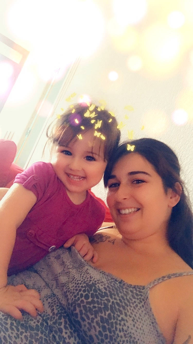 Kellya a rejoint le concours — aidez-le/la à gagner de superbes lots ! black_hair, cheek, child, friendship, fun, happy, headwear, interaction, joy, love, person, photography, skin, smile, toddler