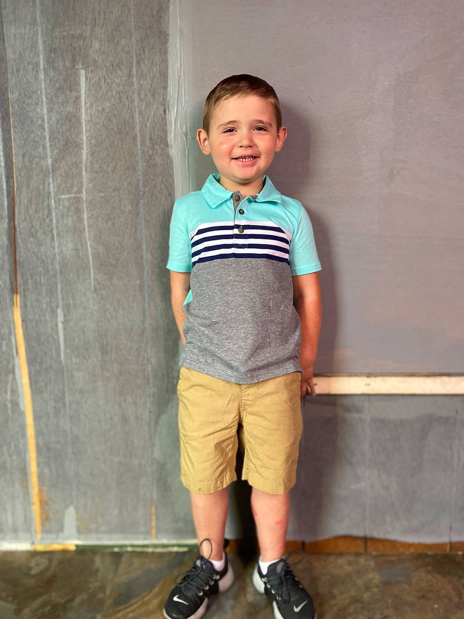 Zane is registered to the contest to win money with this photo: bermuda_shorts, clothing, denim, electric_blue, face, fashion_design, flash_photography, footwear, happy, joint, joy, knee, leg, neck, outdoor_shoe, person, shorts, shoulder, sleeve, sportswear