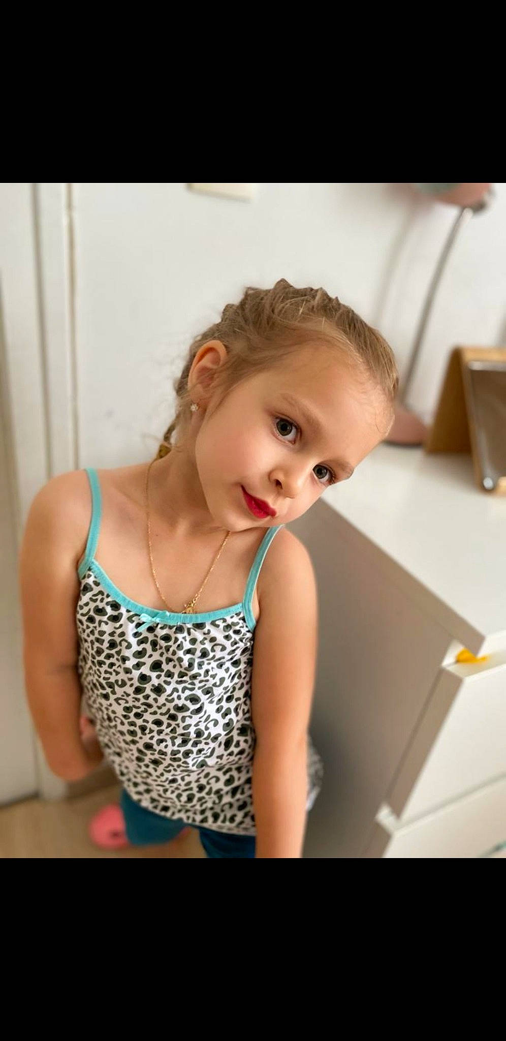 Monica a rejoint le concours — aidez-le/la à gagner de superbes lots ! blond, child, child_model, person, toddler