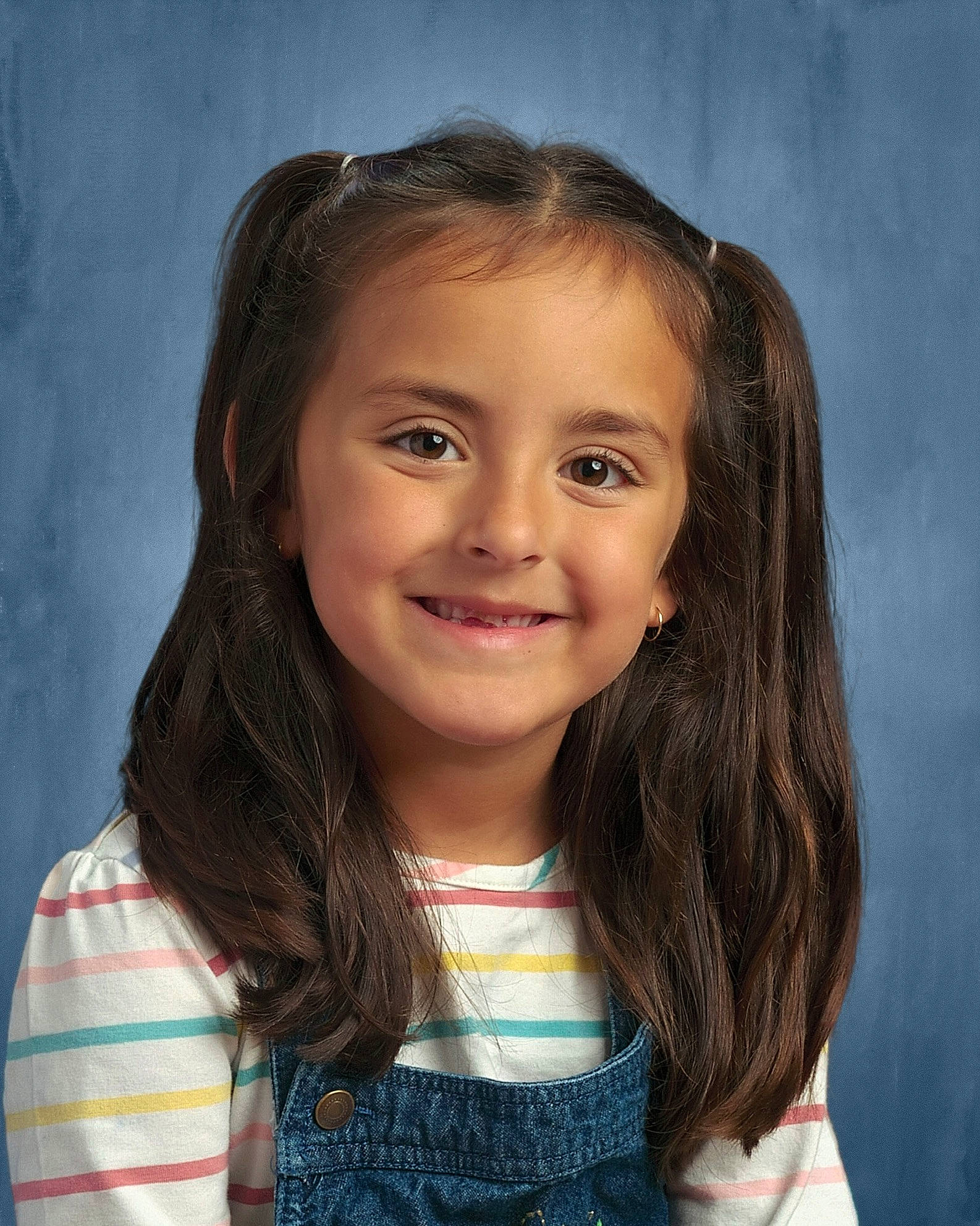 Lexi is registered to the contest to win money with this photo: black_hair, cheek, child, chin, eye, eyebrow, eyelash, face, flash_photography, forehead, fun, happy, iris, joy, lip, long_hair, nose, person, skin, sleeve