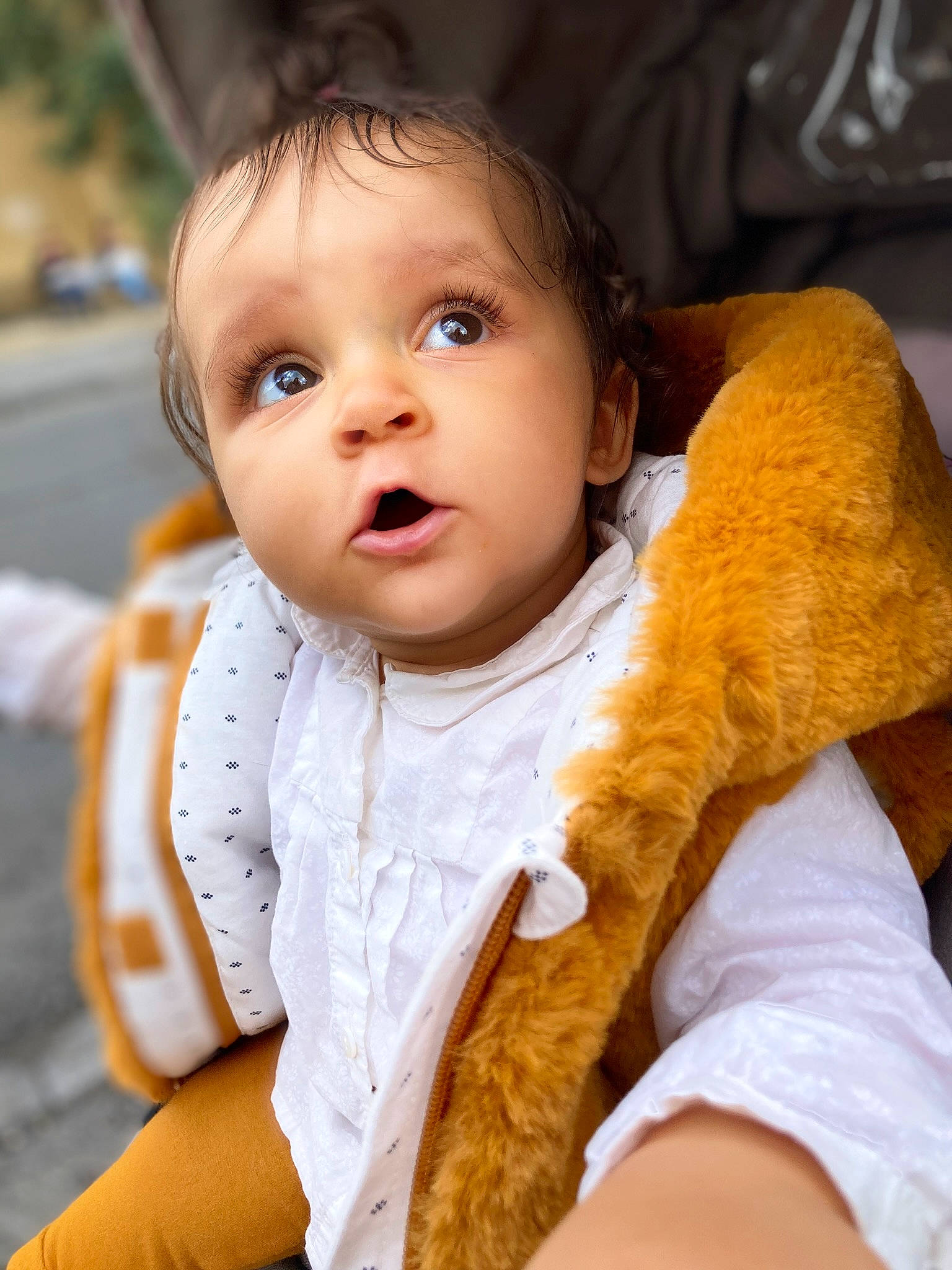 Jennah participe au concours pour gagner de l'argent avec cette photo : baby, baby_toddler_clothing, cheek, child, chin, close_up, eye, eyebrow, eyelash, face, facial_expression, fun, happy, iris, lip, nose, person, skin, sleeve, surprise