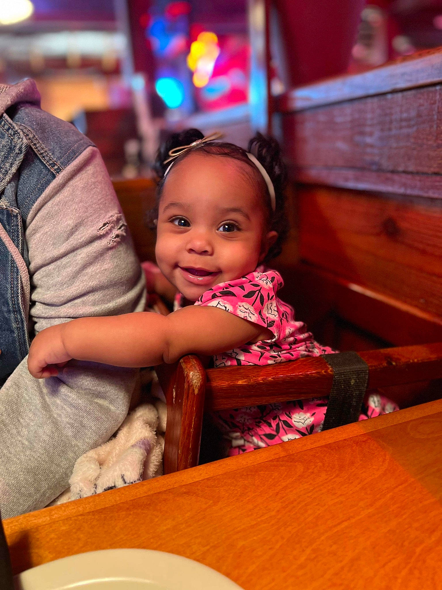 Kayliana is registered to the contest to win money with this photo: cheek, child, event, facial_expression, fashion_accessory, flash_photography, fun, hairstyle, happy, iris, joy, leisure, magenta, person, room, sitting, skin, smile, tableware, toddler